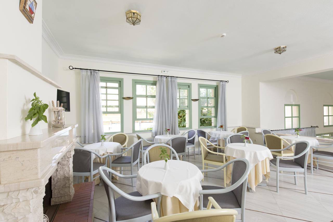 Samaina Port Hotel Karlovassi Dış mekan fotoğraf