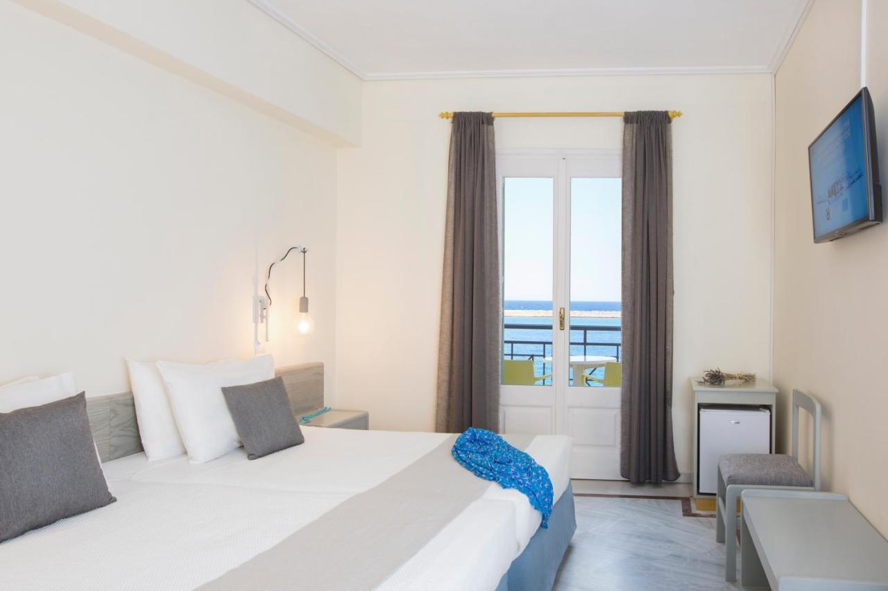 Samaina Port Hotel Karlovassi Dış mekan fotoğraf